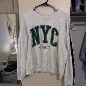 Hollister XL sweatshirt, NYC
